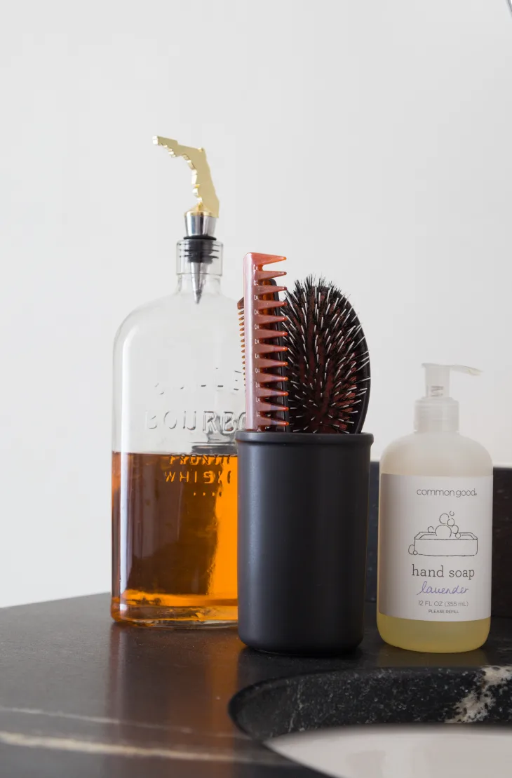hair brushes that are easy to clean